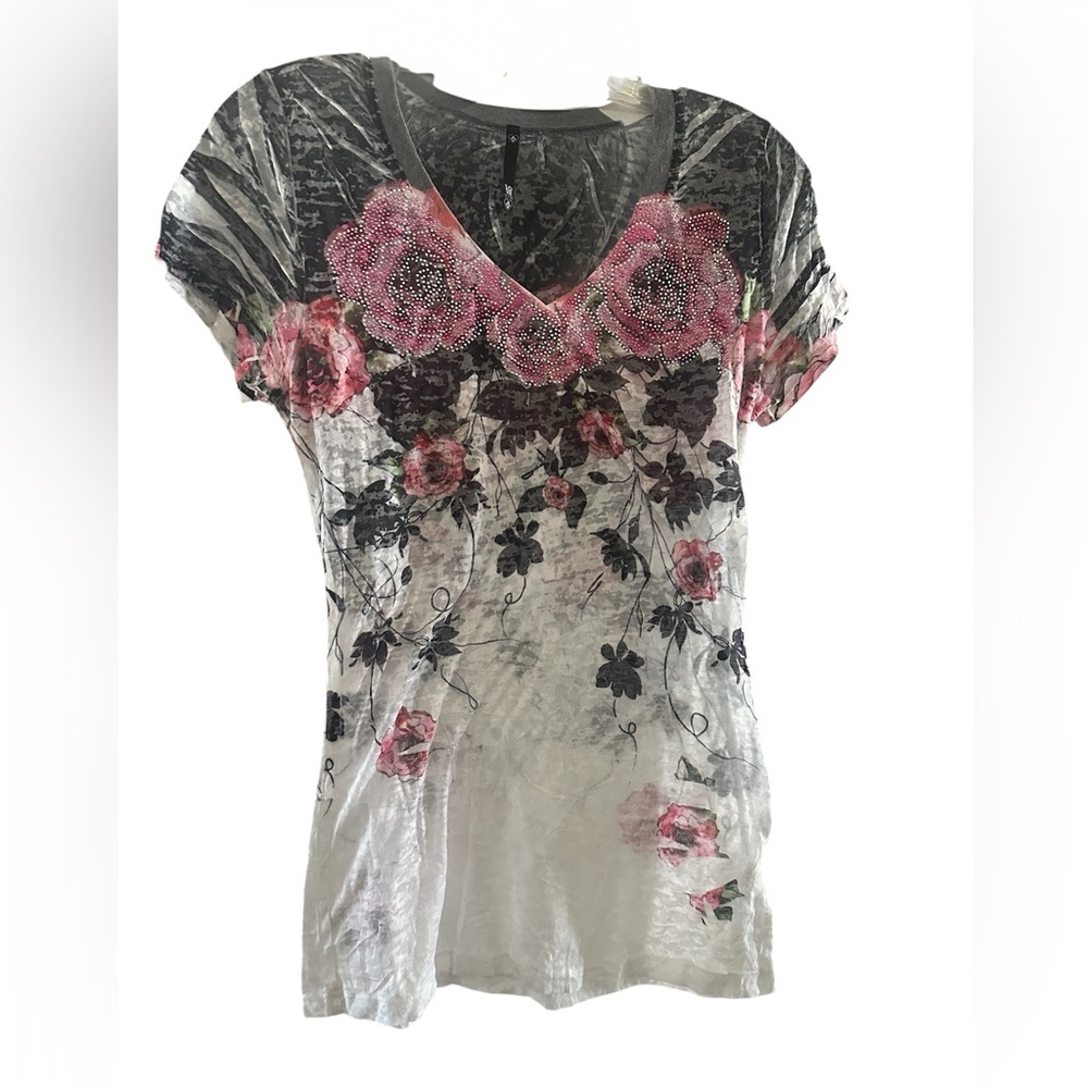 Floral V-Neck Short Sleeve Tee - Pink and Black